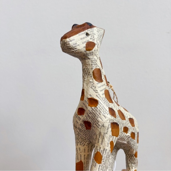 Handcrafted Paper Mache Giraffe Ornament Safari Theme Nursery Decor NEW - Picture 3 of 11